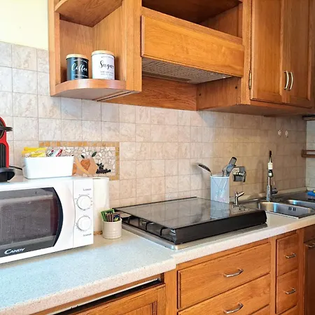 Casa Egle By Quokka 360 - With Garden & Parking Above Apartamento